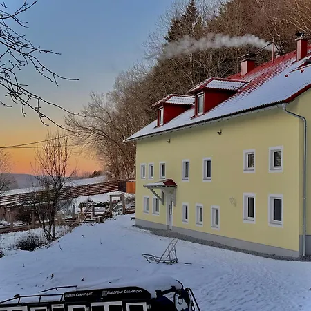 Huskyhausen - Schlittenhunde Erlebnisse & Urlaub Mitten In Der Natur! * Клаффер-ам-Хохфихт