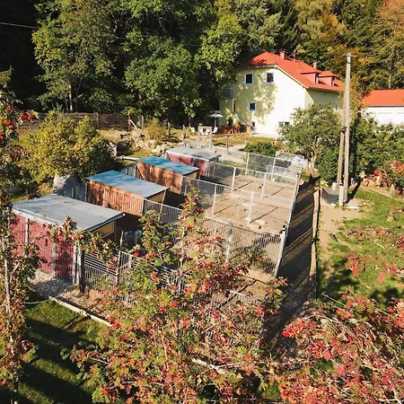 Appartement Huskyhausen - Urlaub Bei Huskys In Alleinlage Im Boehmerwald *